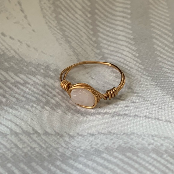 Princess Polly Jewelry - ✨FREE WITH PURCHASE✨ROSE QUARTZ WIRE RING